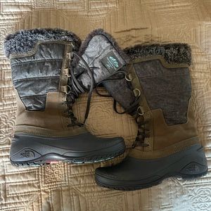 The North Face winter snow tall boot